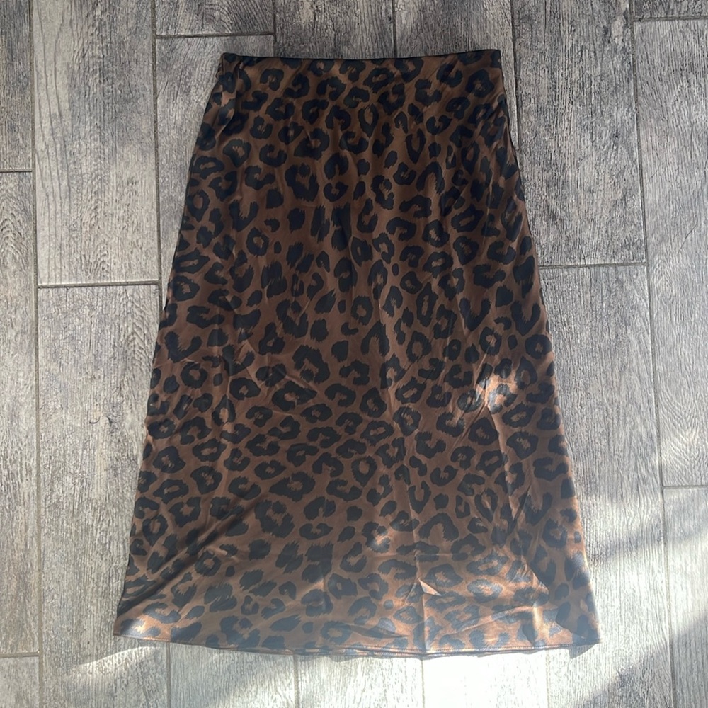 banana republic leopard print skirt | SP